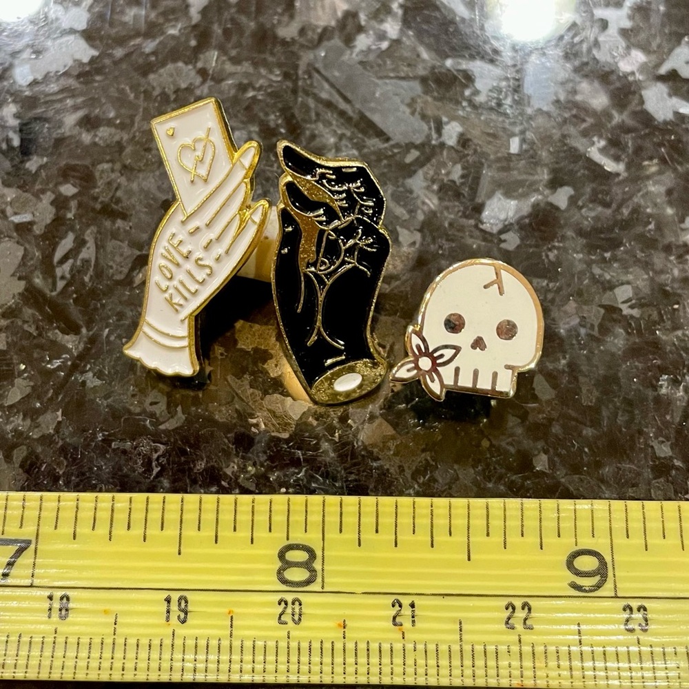 3 small pins - skull, severed hand, love kills hand